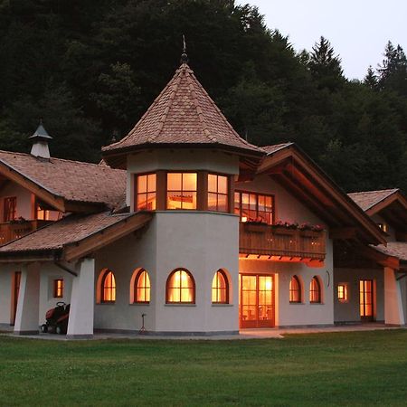 Breguzzo Agritur Cornasest Bed & Breakfast エクステリア 写真