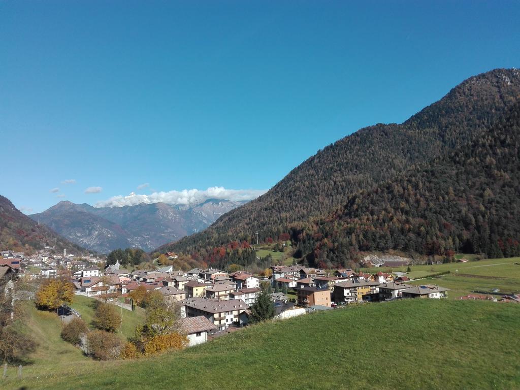 Breguzzo Agritur Cornasest Bed & Breakfast エクステリア 写真