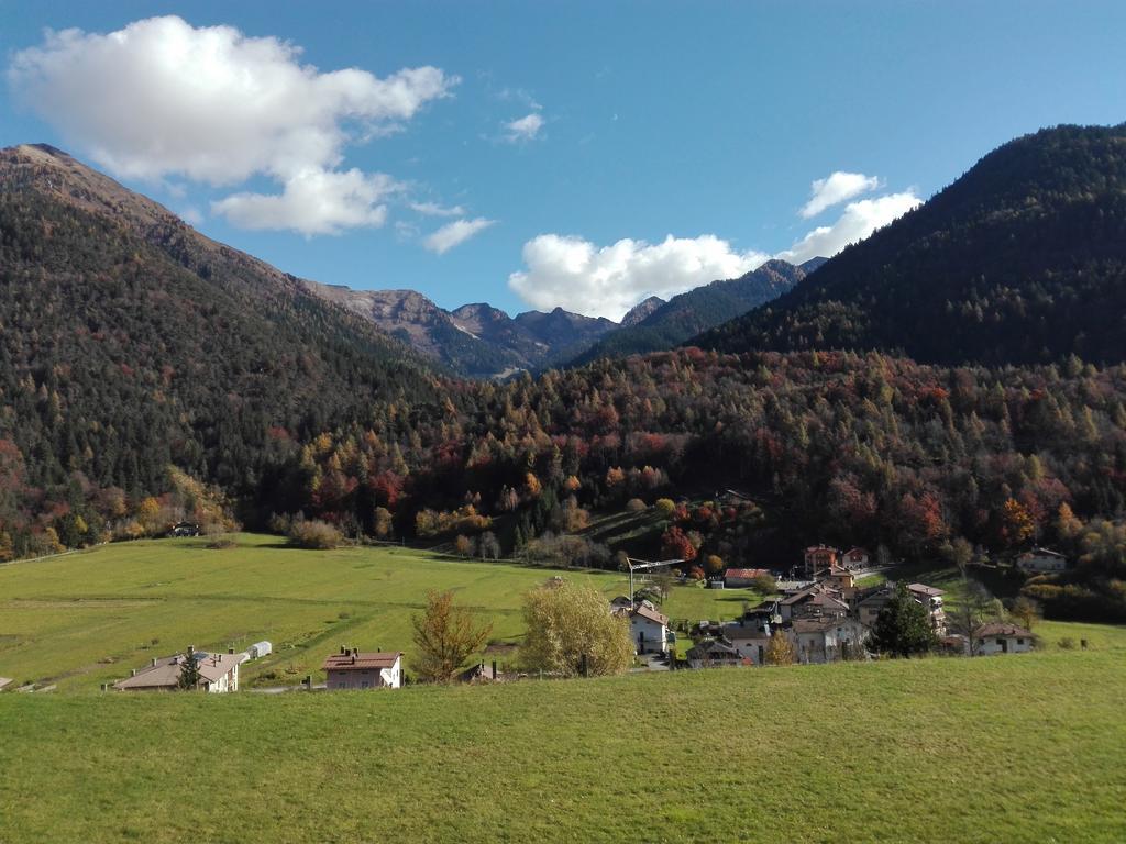 Breguzzo Agritur Cornasest Bed & Breakfast エクステリア 写真
