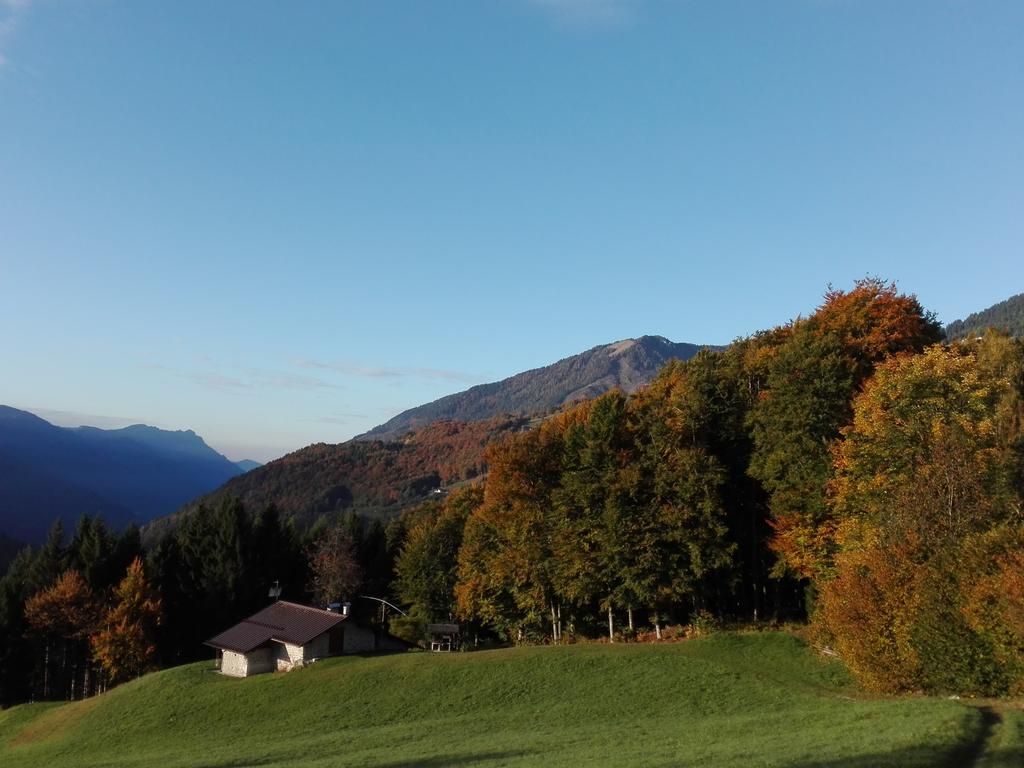 Breguzzo Agritur Cornasest Bed & Breakfast エクステリア 写真
