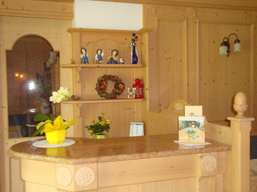 Breguzzo Agritur Cornasest Bed & Breakfast エクステリア 写真