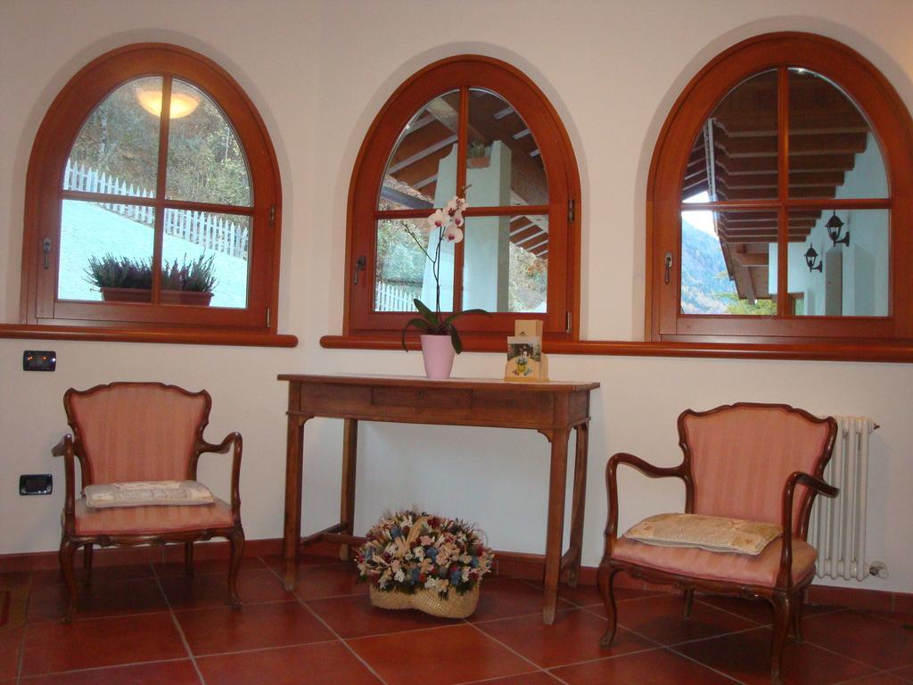 Breguzzo Agritur Cornasest Bed & Breakfast エクステリア 写真