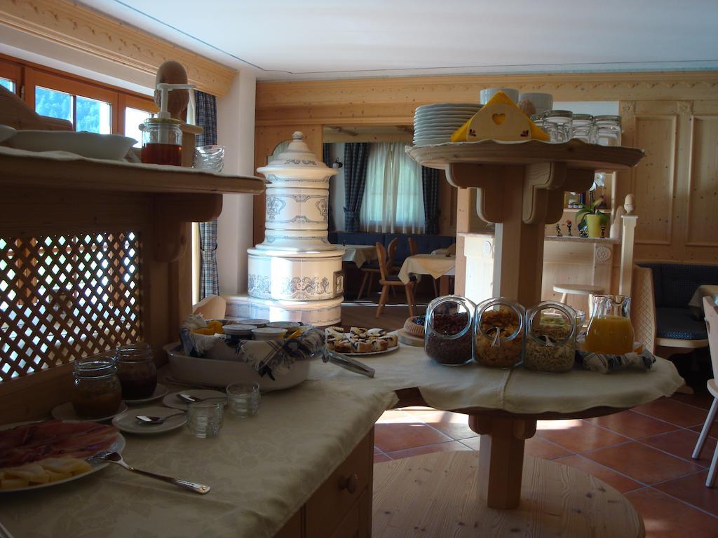 Breguzzo Agritur Cornasest Bed & Breakfast エクステリア 写真