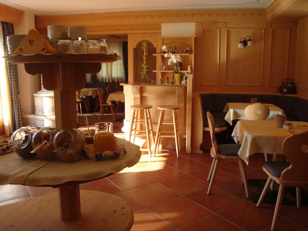 Breguzzo Agritur Cornasest Bed & Breakfast エクステリア 写真