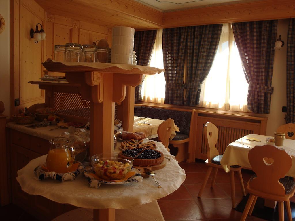 Breguzzo Agritur Cornasest Bed & Breakfast エクステリア 写真
