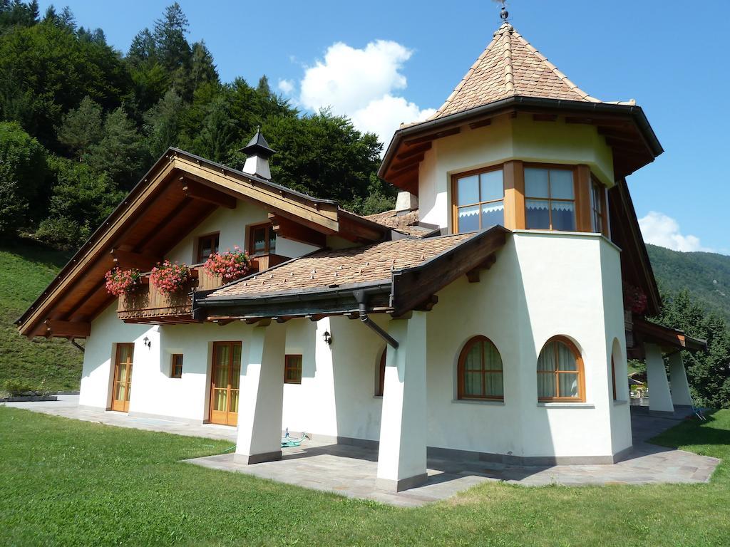 Breguzzo Agritur Cornasest Bed & Breakfast エクステリア 写真