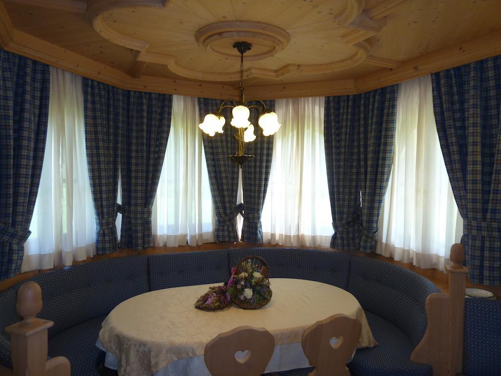 Breguzzo Agritur Cornasest Bed & Breakfast エクステリア 写真