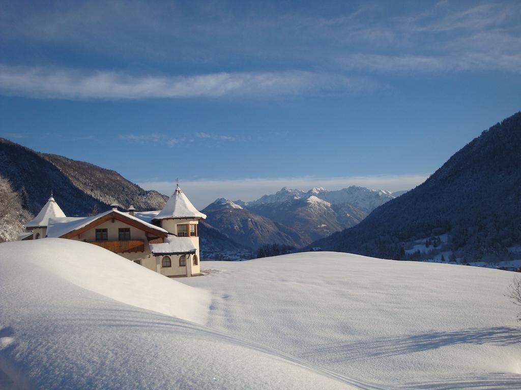 Breguzzo Agritur Cornasest Bed & Breakfast エクステリア 写真