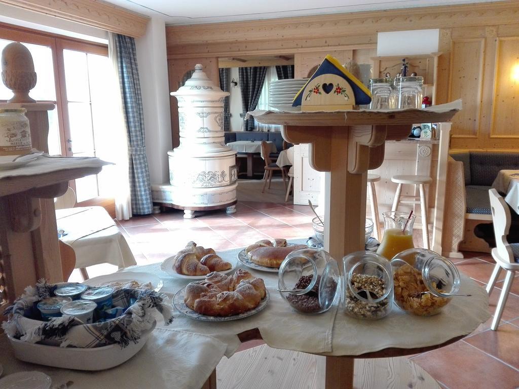 Breguzzo Agritur Cornasest Bed & Breakfast エクステリア 写真