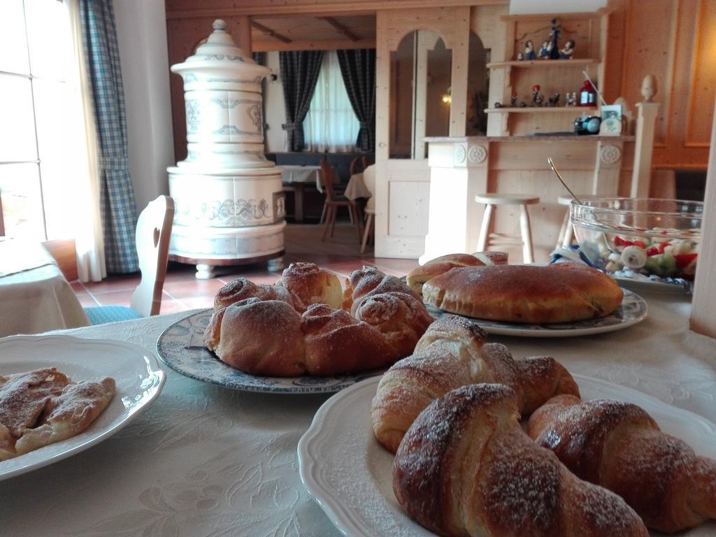 Breguzzo Agritur Cornasest Bed & Breakfast エクステリア 写真