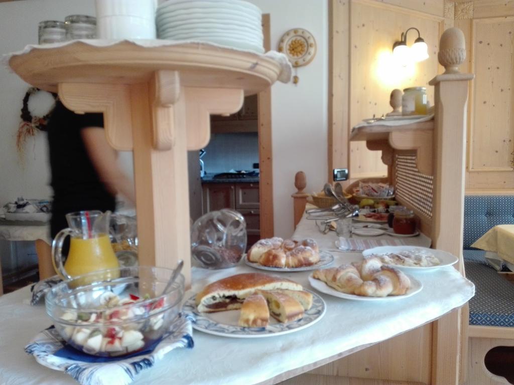Breguzzo Agritur Cornasest Bed & Breakfast エクステリア 写真