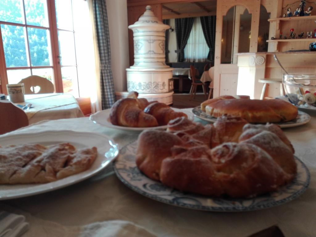 Breguzzo Agritur Cornasest Bed & Breakfast エクステリア 写真