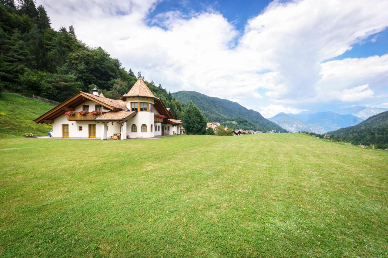 Breguzzo Agritur Cornasest Bed & Breakfast エクステリア 写真