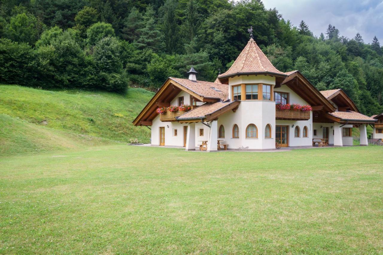 Breguzzo Agritur Cornasest Bed & Breakfast エクステリア 写真