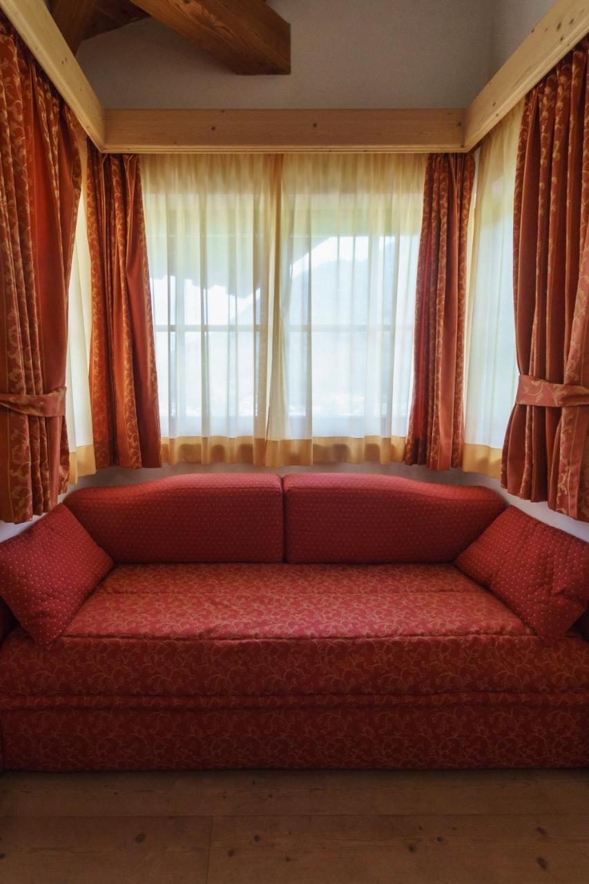 Breguzzo Agritur Cornasest Bed & Breakfast エクステリア 写真