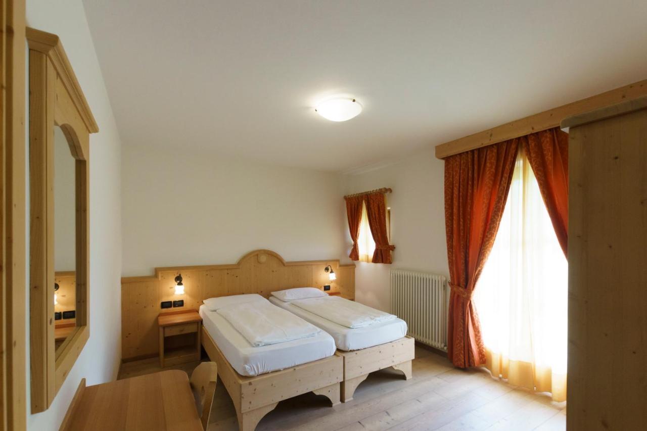 Breguzzo Agritur Cornasest Bed & Breakfast エクステリア 写真