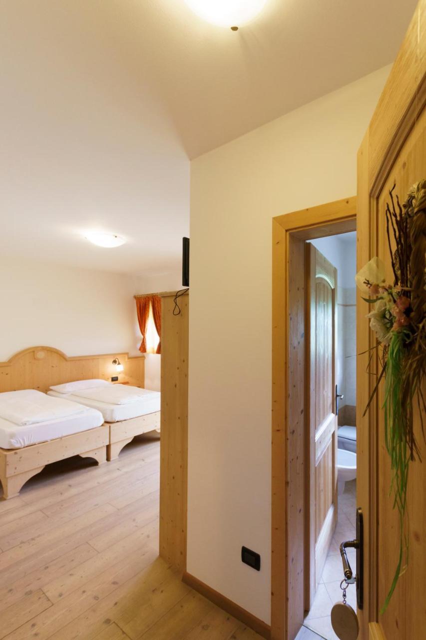 Breguzzo Agritur Cornasest Bed & Breakfast エクステリア 写真